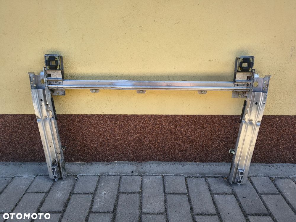mocowanie wspornik chŁodnicy bmw 1 2 X1 X2 F40 F44 F48 F39 F45