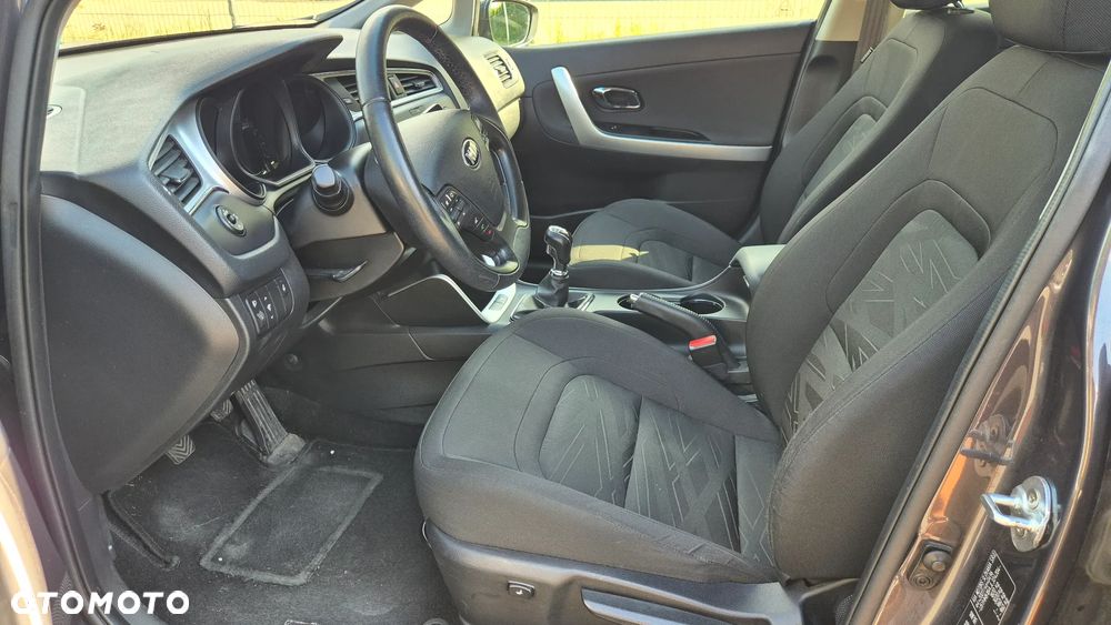 Kia Ceed 1.4 L - 5