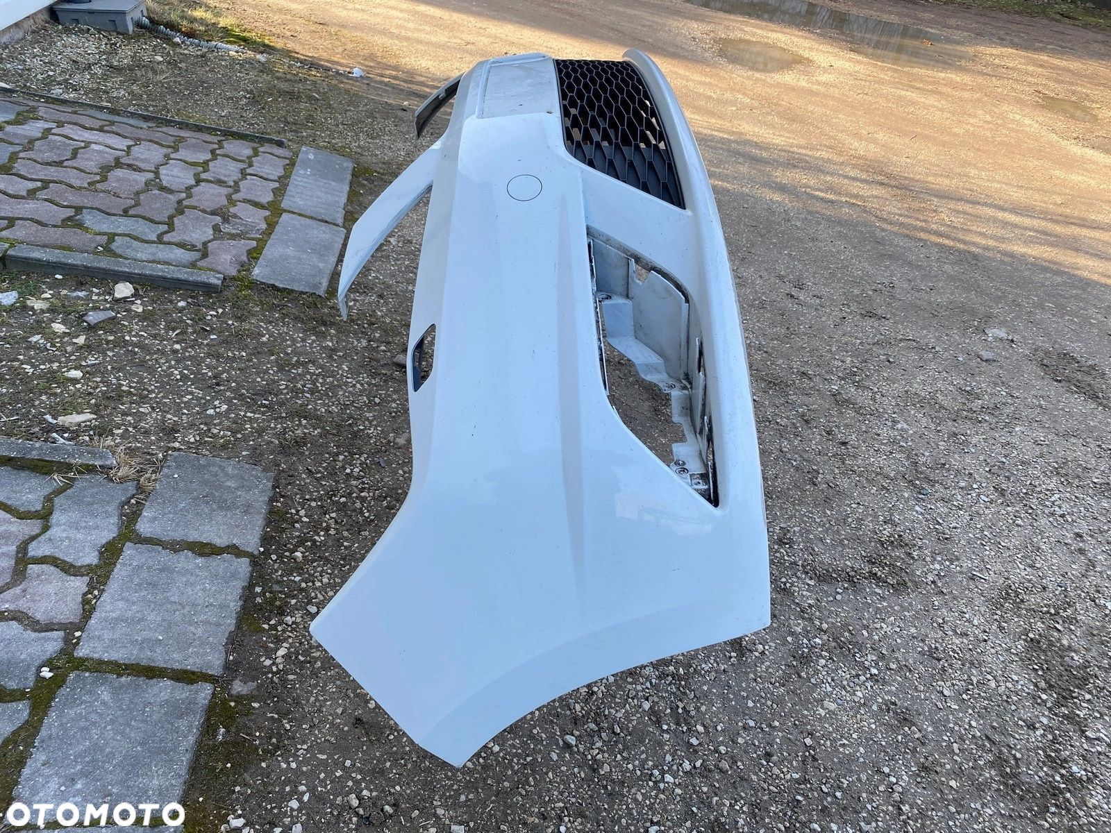 ZDERZAK PRZEDNI PRZÓD TOLEDO IV 6JA 6JA807221 12-18 ROKU - 6
