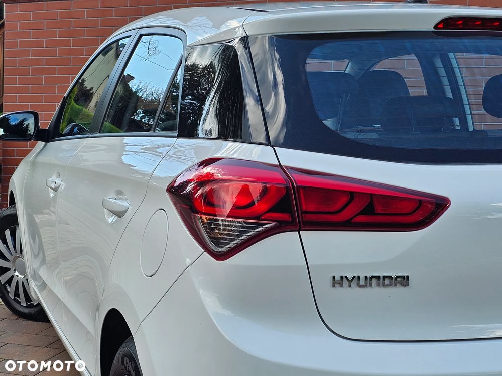 Hyundai i20 1.2 Classic + - 18