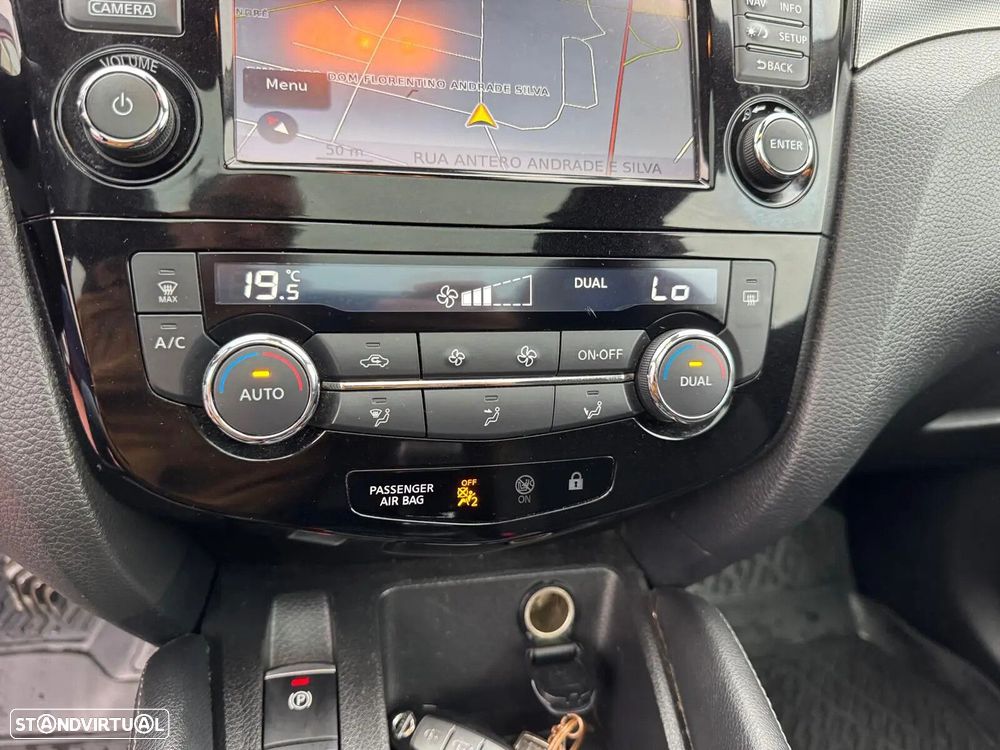 Nissan Qashqai 1.2 DIG-T N-Connecta - 50