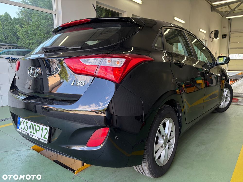 Hyundai i30 1.4 Fifa World Cup Edition - 9