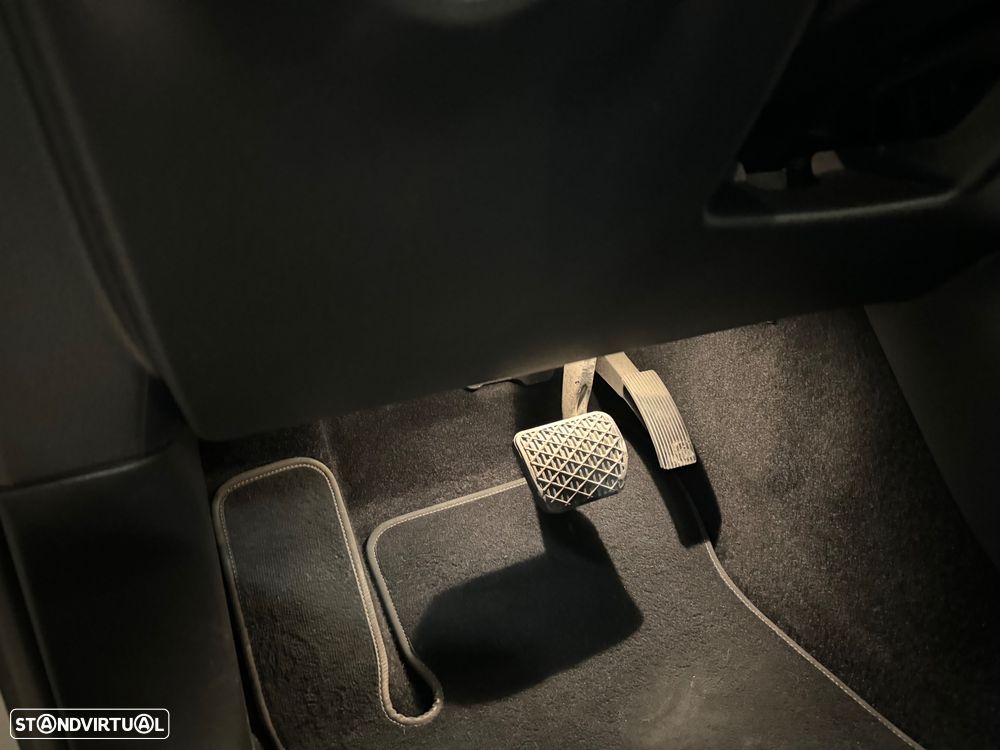 Mercedes-Benz GLB 180 d Progressive - 41