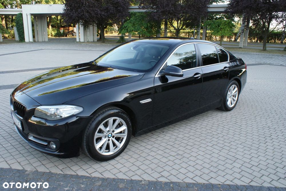 BMW Seria 5 528i Sport-Aut Luxury Line - 10