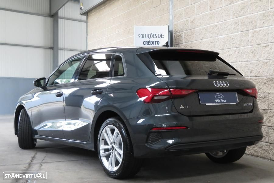 Audi A3 Sportback 30 TFSI Advanced - 4