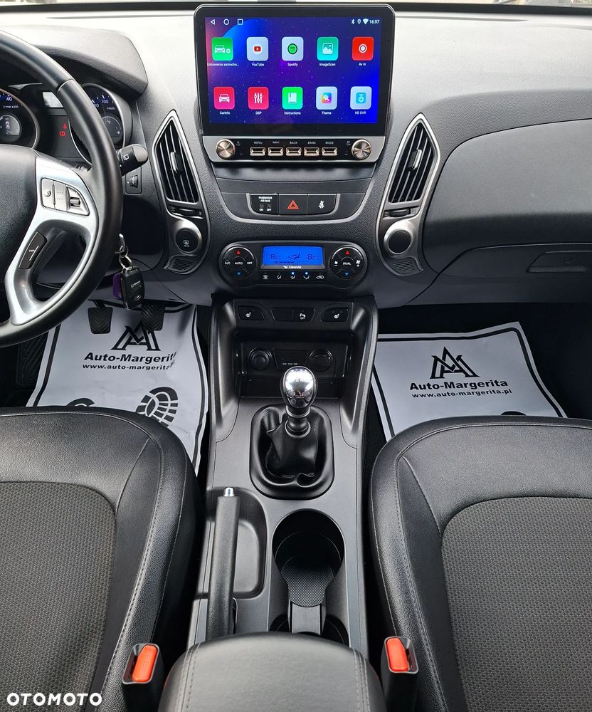 Hyundai ix35 1.6 2WD Fifa World Cup Edition - 16