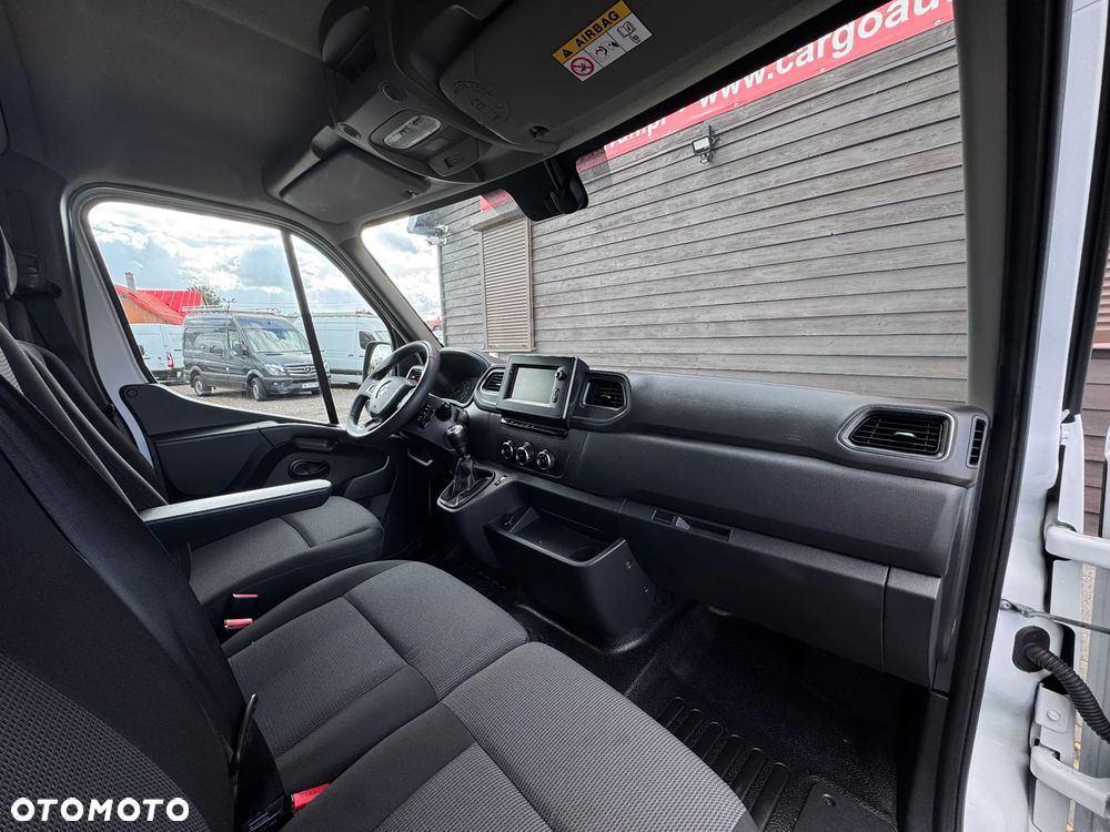 Renault Master L2H2 2,3 135km - 17