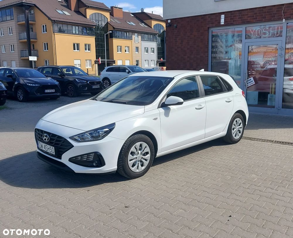 Hyundai i30 1.5 DPI Classic + - 1