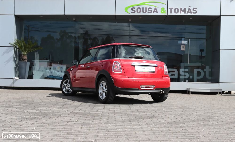 MINI 3 Portas One D - 3