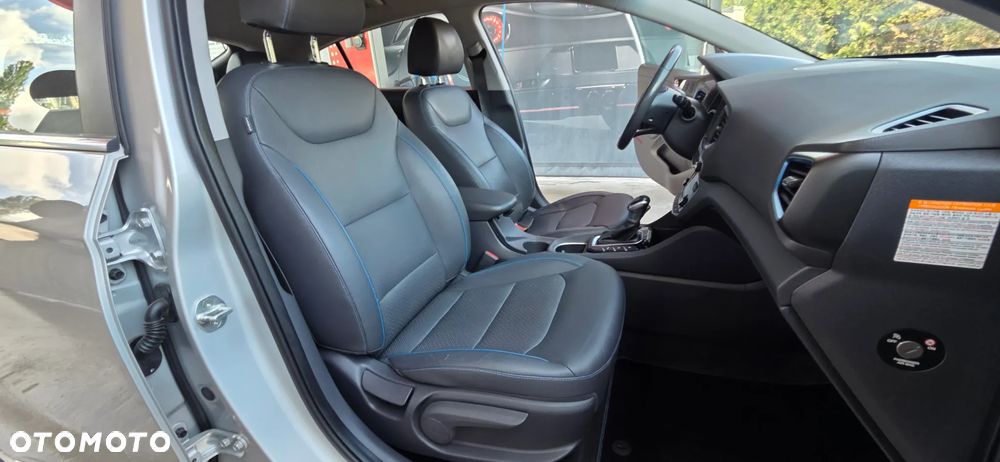 Hyundai IONIQ 1.6 GDI Premium - 31
