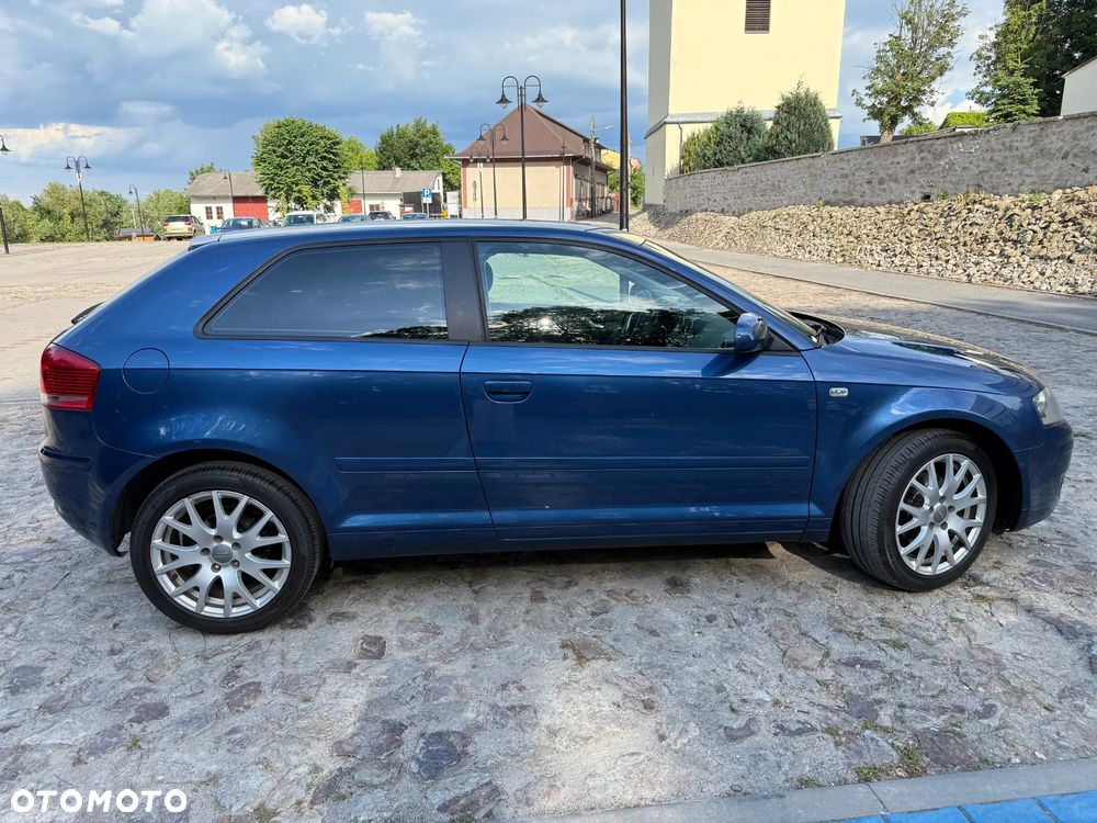 Audi A3 3-drzwiowe 1.6 Ambiente - 3
