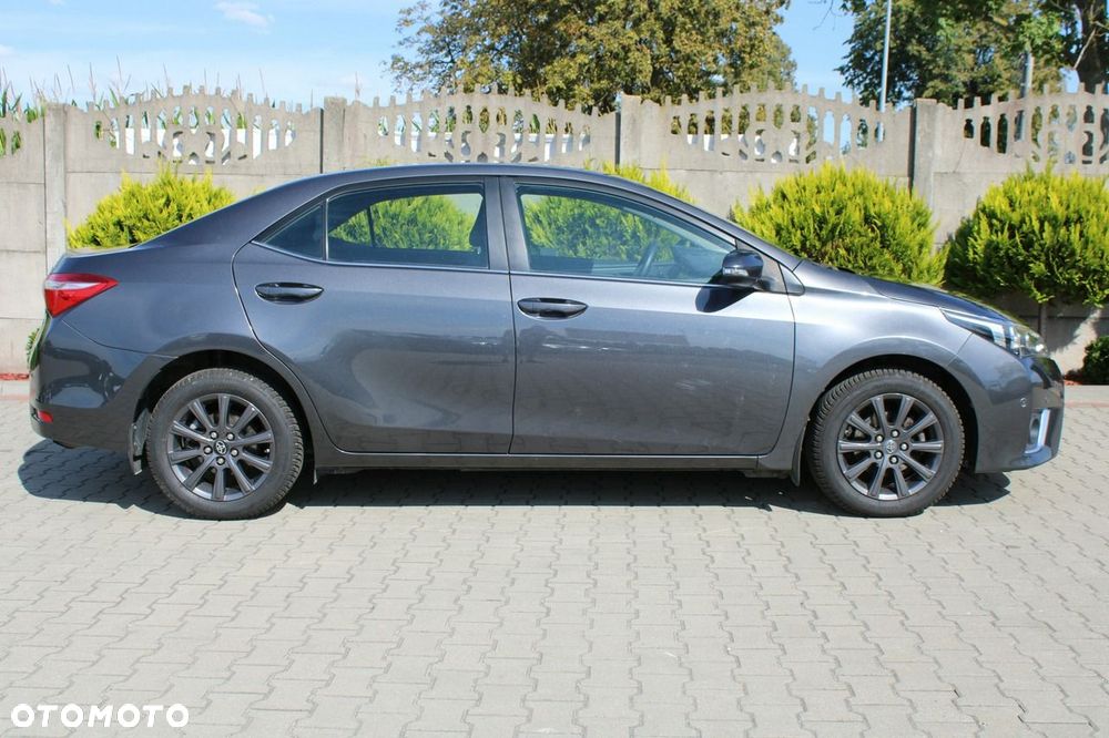 Toyota Corolla - 5