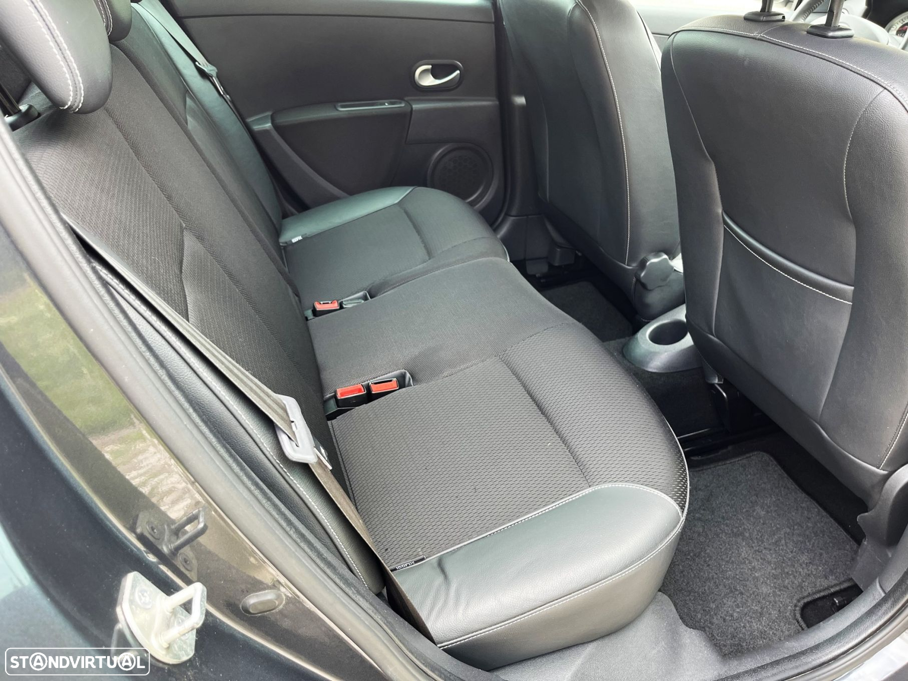 Renault Clio 1.2 TCE Dynamique S - 16