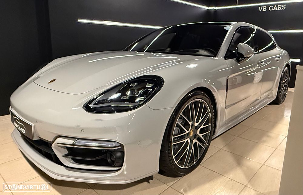 Porsche Panamera Sport Turismo 4 E-Hybrid Platinum Edition PDLS - 11