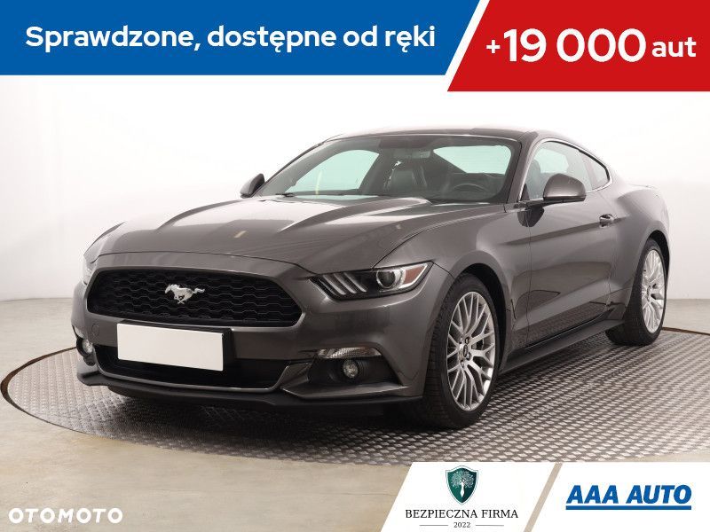 Ford Mustang - 2