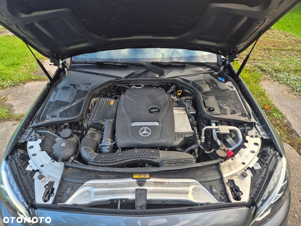 Mercedes-Benz Klasa C 300 9G-TRONIC AMG Line - 34