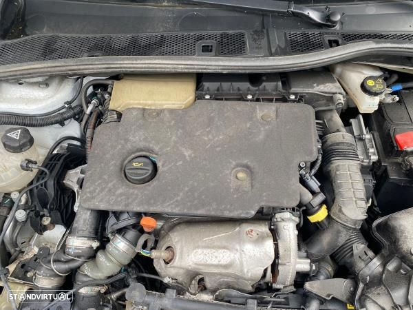 Para peças PEUGEOT 208 II - 12