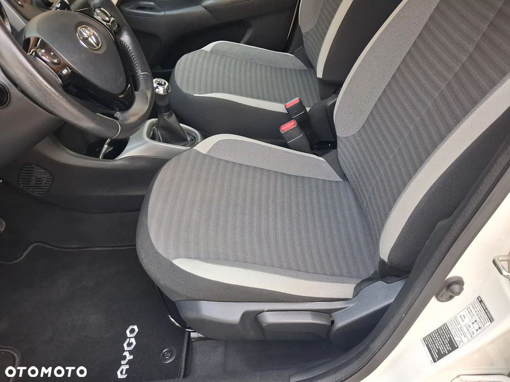 Toyota Aygo 1.0 VVT-i JBL Edition - 9