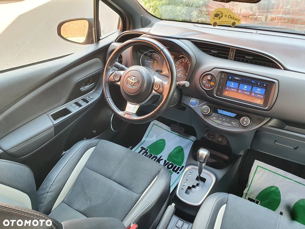 Toyota Yaris 1.5 VVT-i GR Sport - 11