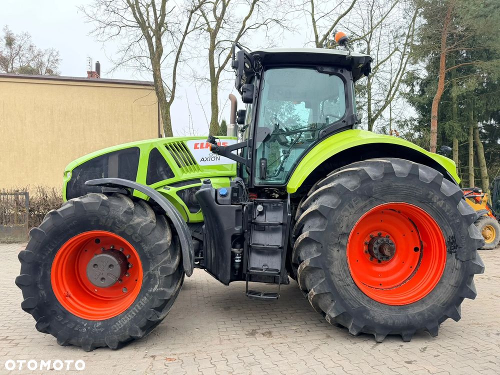 Claas Axion 950 - 3
