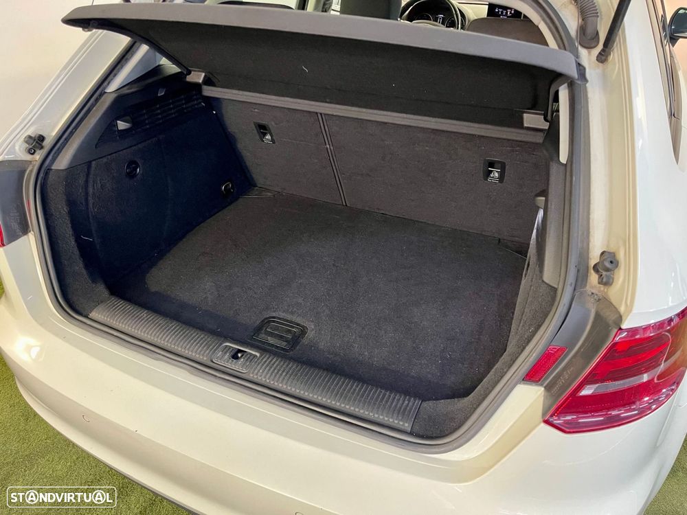 Audi A3 Sportback 1.6 TDI Advance - 23