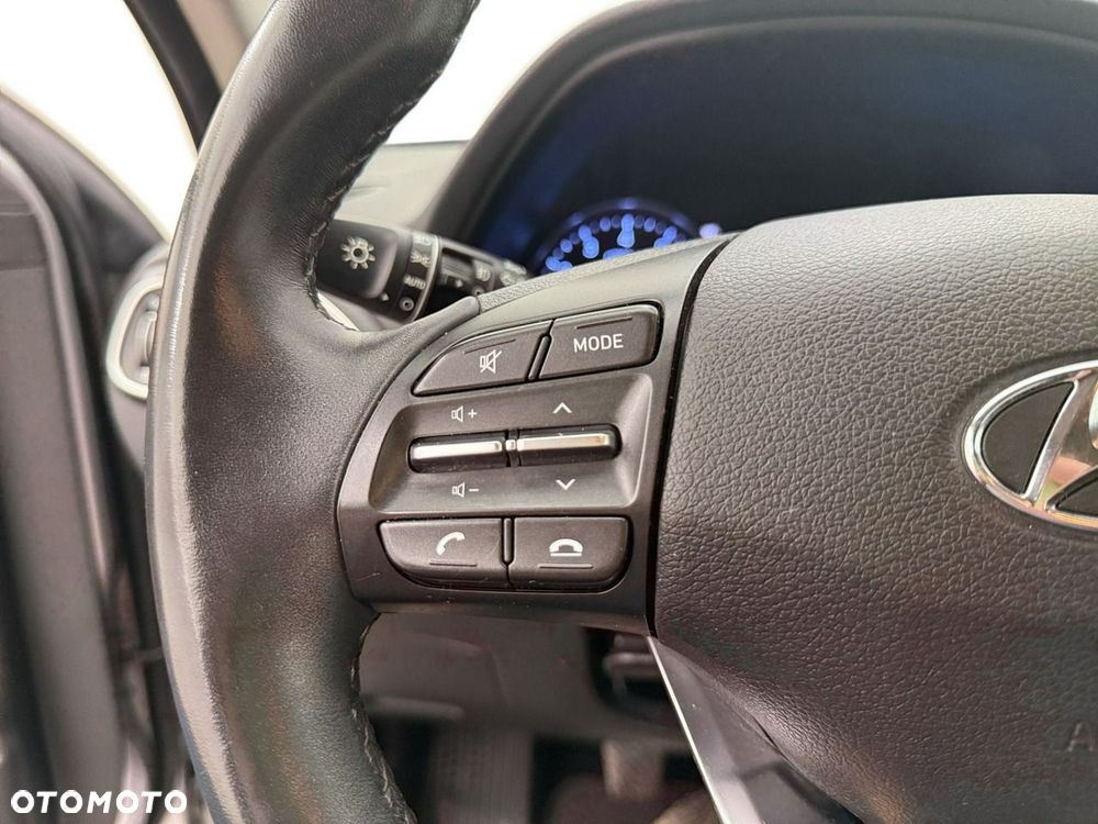 Hyundai i30 - 23