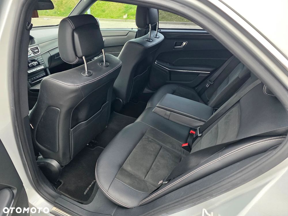 Mercedes-Benz Klasa E 300 BlueTec Hybrid - 7