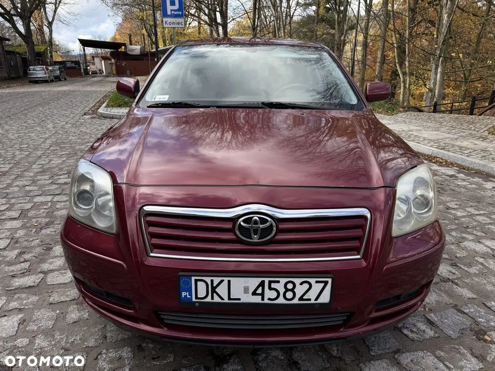 Toyota Avensis 1.8 VVT-i Sol - 4