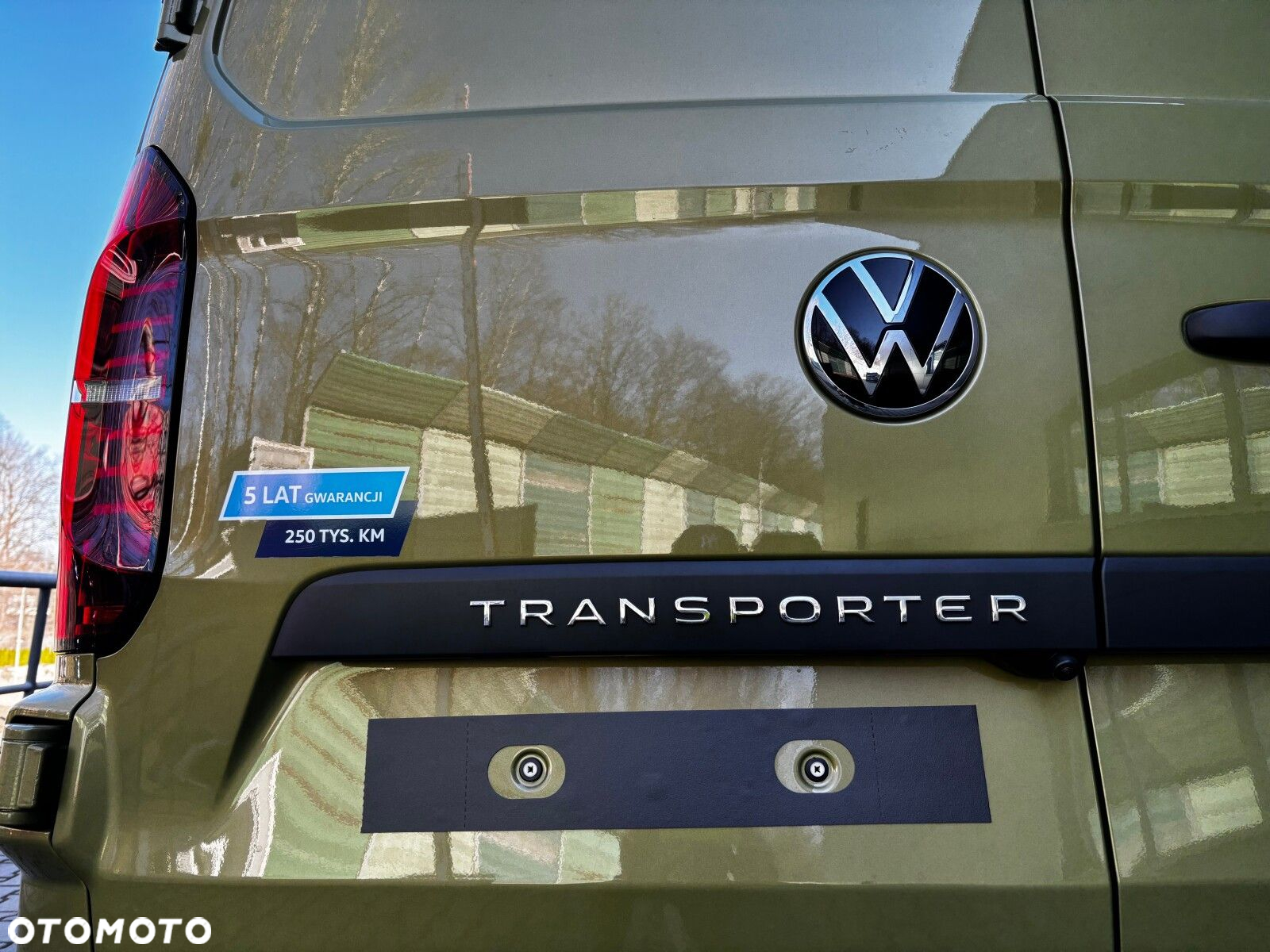 Volkswagen Transporter 2.0 TDI 150 KM 6-bm L1 - 28