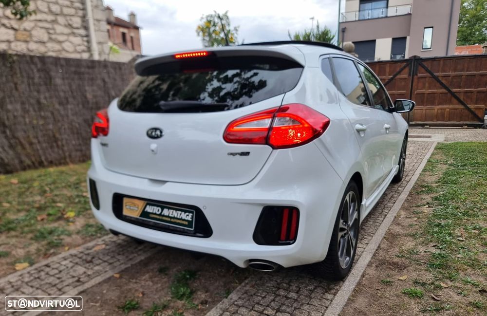 Kia Ceed 1.6 CRDi 136 ISG GT Line - 21