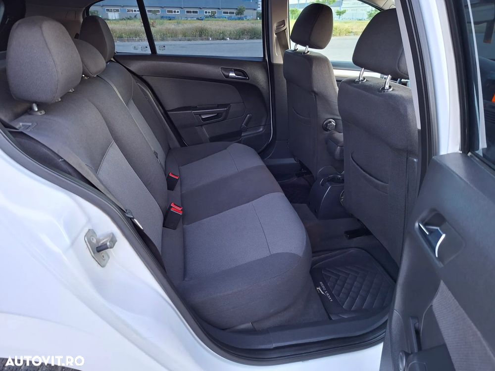 Opel Astra - 8