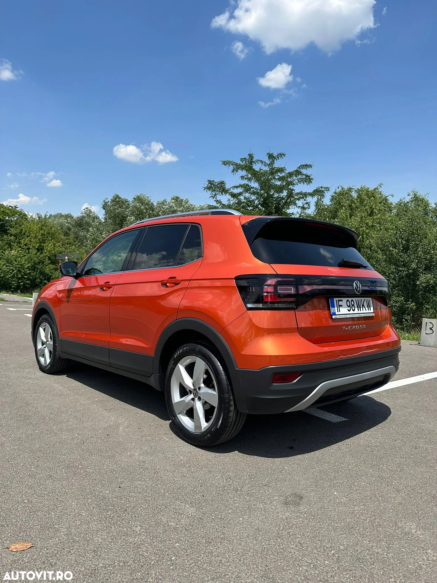 Volkswagen T-Cross - 12