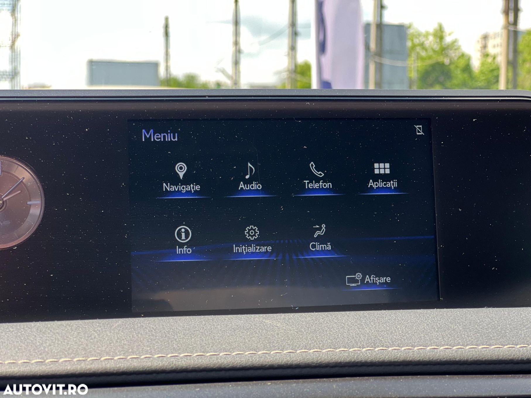 Lexus UX 250h 2.0L HEV 20H- (178 HP) 4X2 CVT Executive - 15