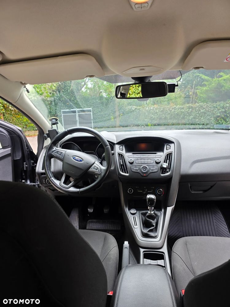 Ford Focus 1.5 TDCi SYNC Edition - 8