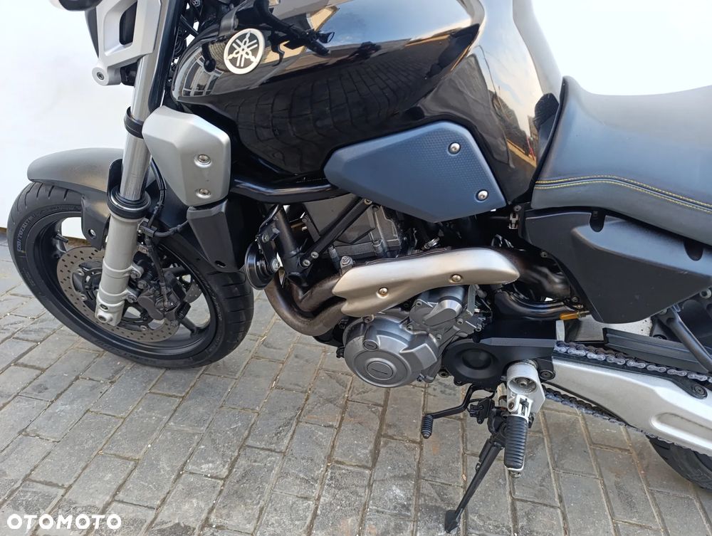 Yamaha MT - 13