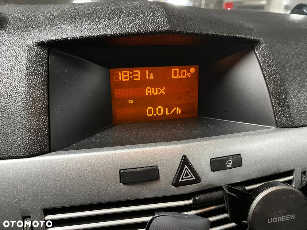 Opel Astra 1.3 CDTI - 8