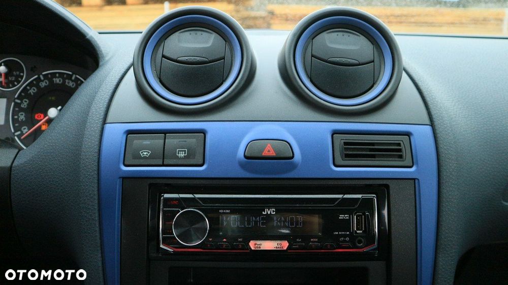 Ford Fiesta 1.25 Ambiente - 37