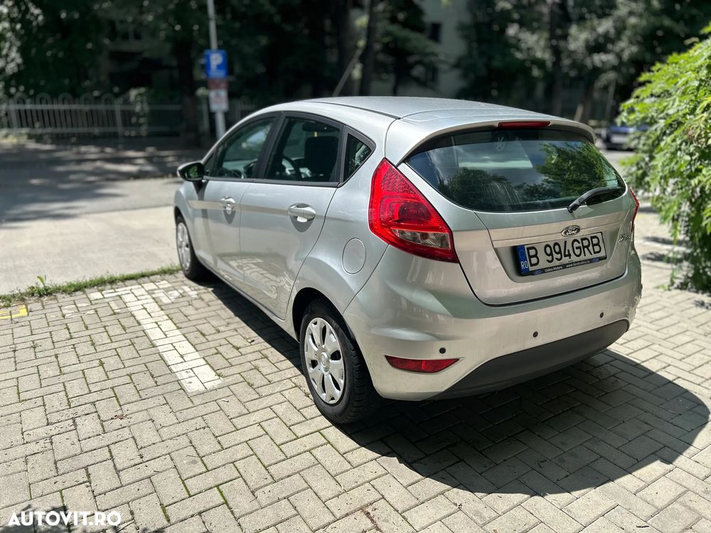 Ford Fiesta 1.4i Titanium - 3