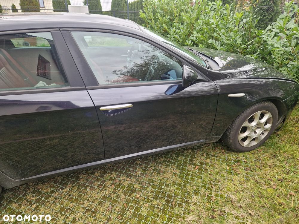 Alfa Romeo 159 2006 photo 3