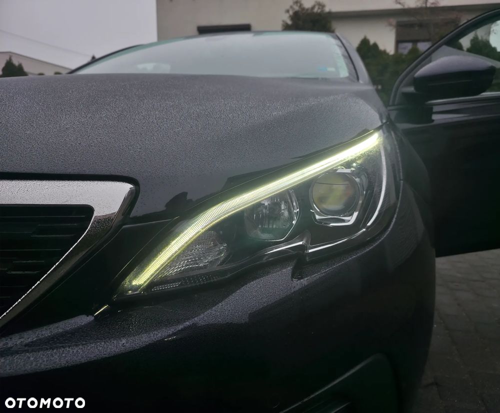 Peugeot 308 BlueHDi 130 EAT6 Stop & Start Allure - 9