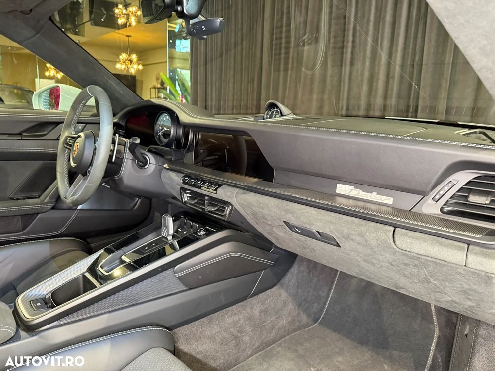 Porsche 911 Dakar - 21