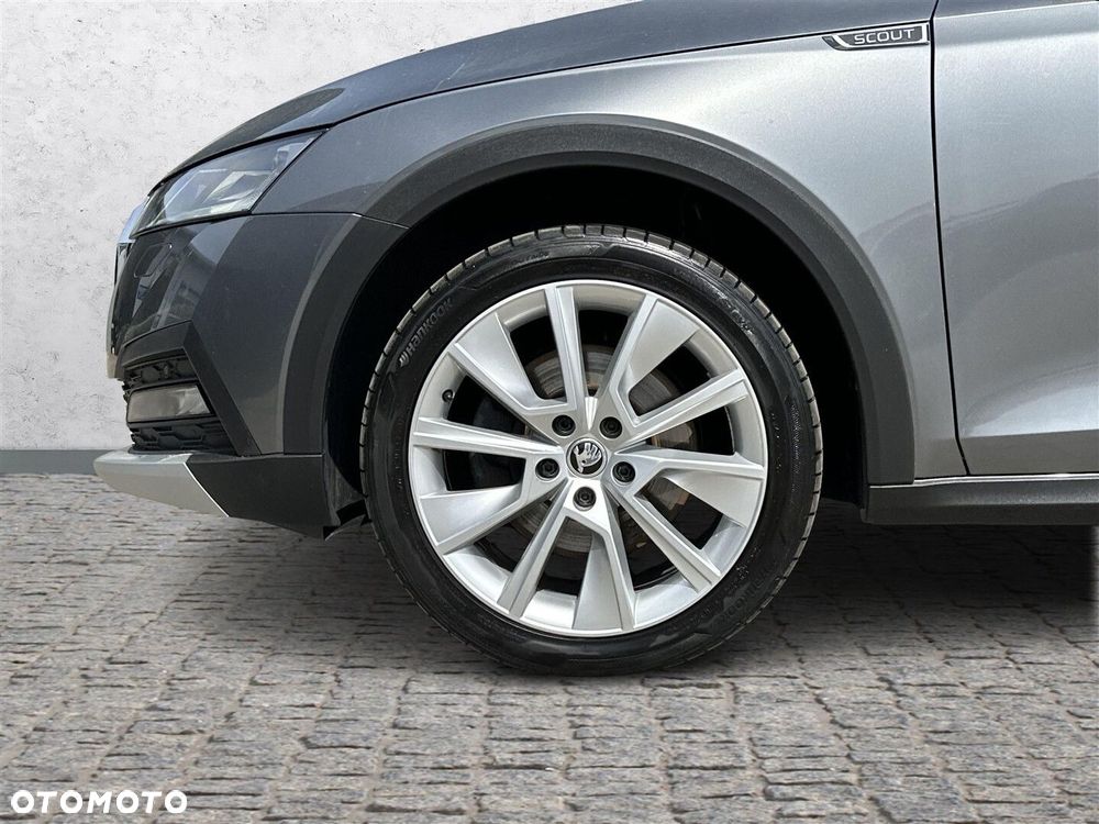 Skoda Octavia 2.0 TDI 4x4 Scout DSG - 36