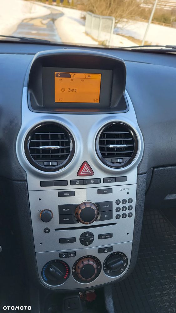 Opel Corsa 1.2 16V Edition / Active - 19