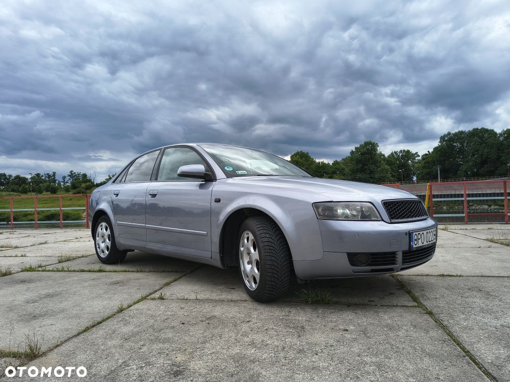 Audi A4 Limousine - 2