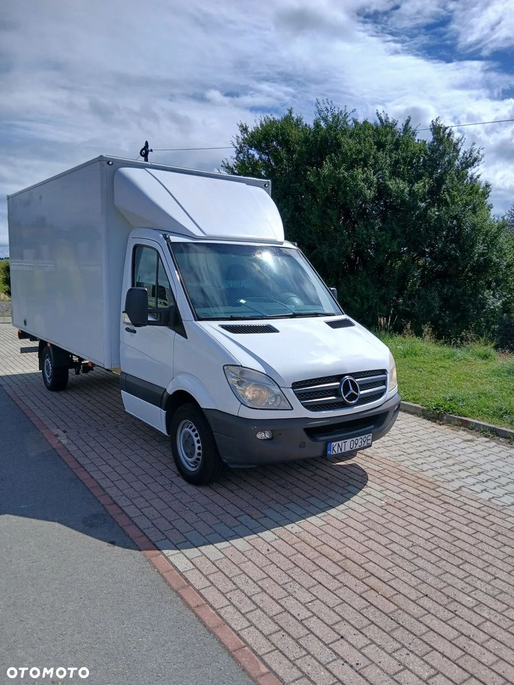 Mercedes-Benz Sprinter - 2