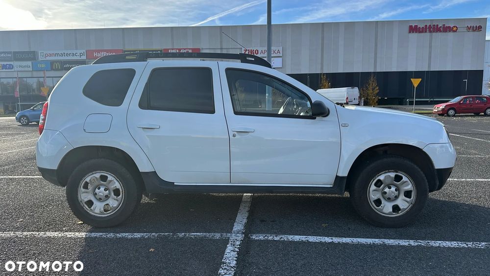 Dacia Duster 1.6 SCe Laureate S&S - 3