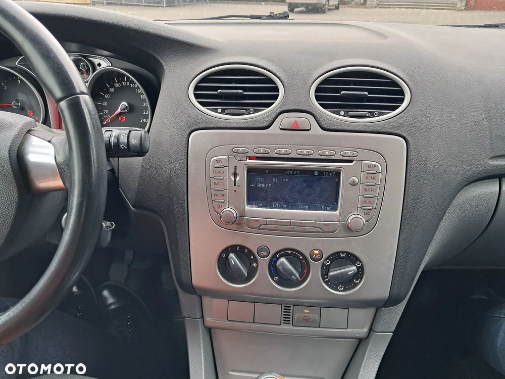 Ford Focus 1.6 TDCi Ghia - 10