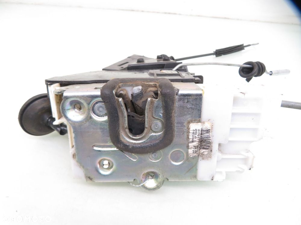 ZAMEK PRAWY PRZEDNI MERCEDES-BENZ B-CLASS (W245) 1697202835 4 PIN - 7