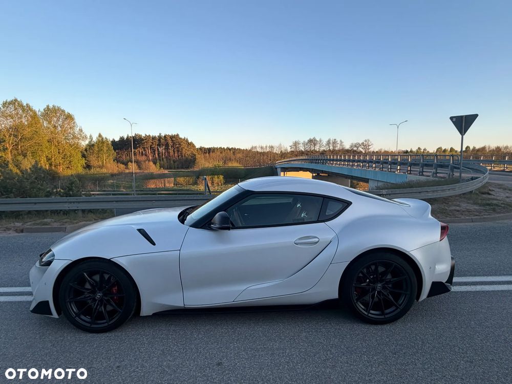 Toyota Supra - 40