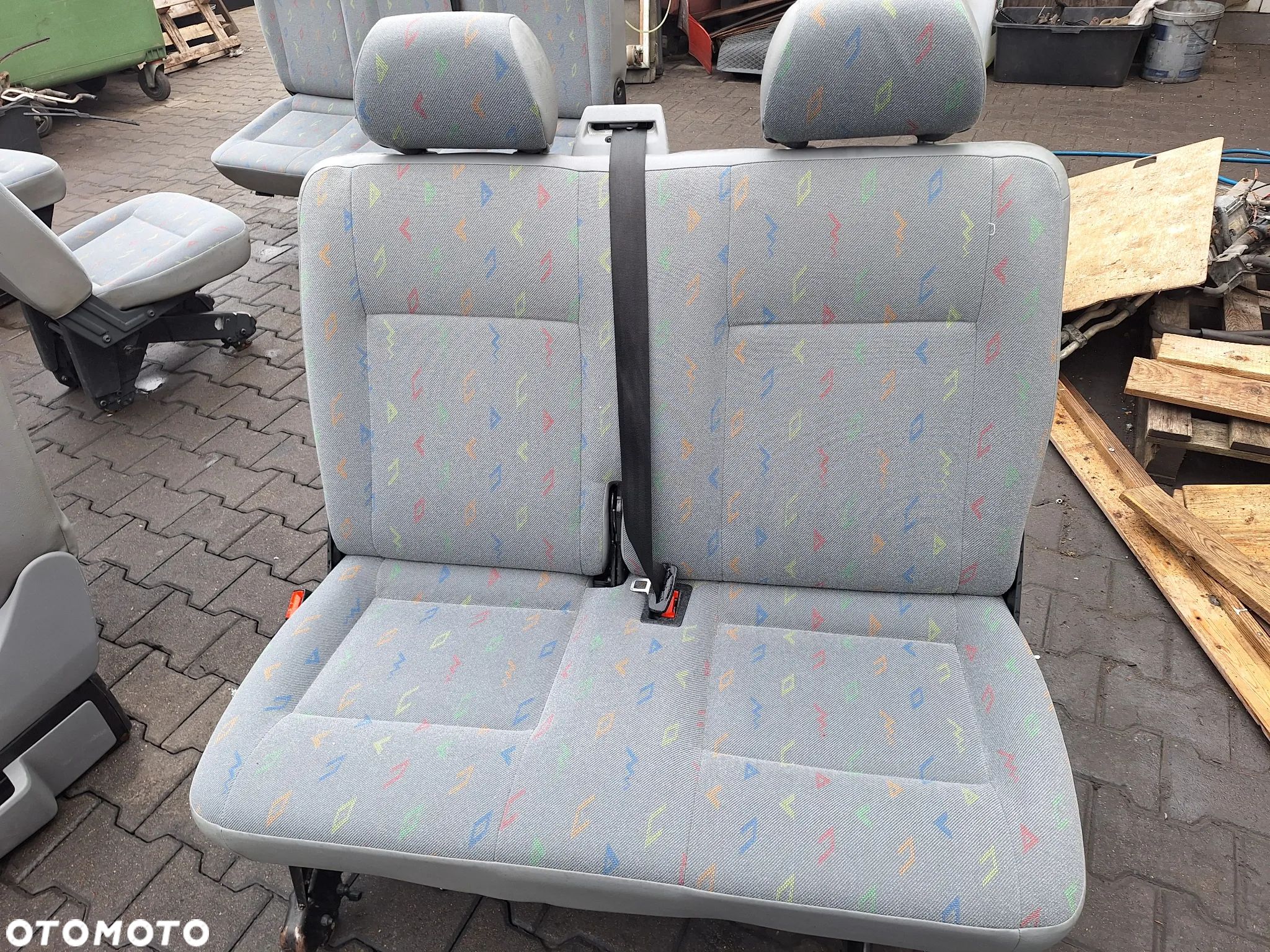 FOTEL KANAPA DWÓJKA 2 RZĄD SKŁADANY - VW TRANSPORTER T5 CARAVELLE - 1